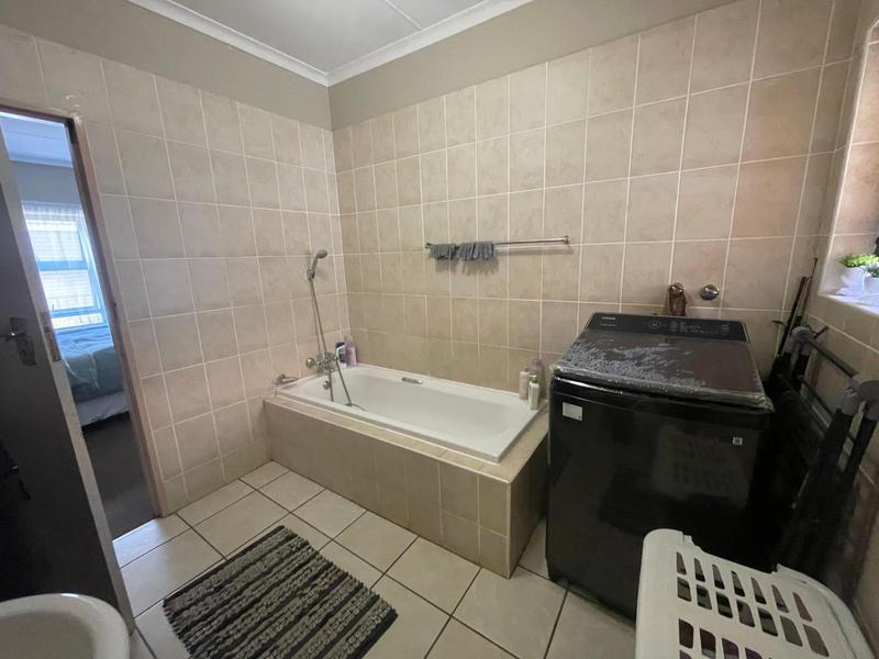 1 Bedroom Property for Sale in Dassie Rand North West